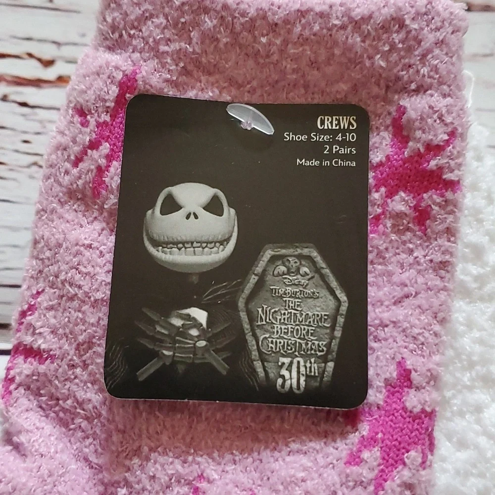 🆕️ DISNEY THE NIGHTMARE BEFORE CHRISTMAS SOFT CREW SOCKS (2 PAIRS)